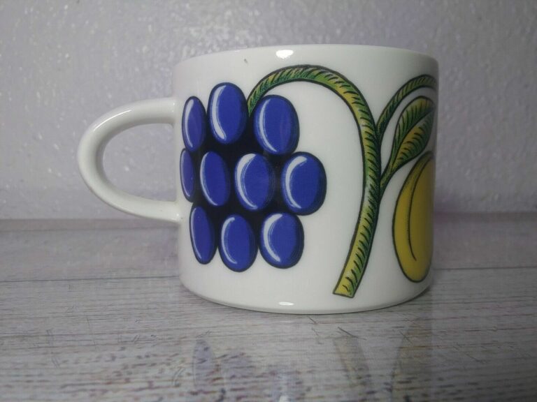 Read more about the article ARABIA of FINLAND Pottery PARATIISI Color full Fruit Pansy Cup