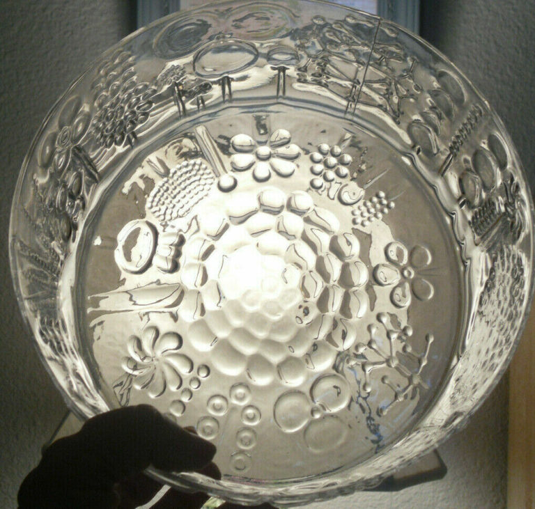 Read more about the article Vtg Arabia Finland Crystal Nuutajarvi Flora 7.5” Serving Bowl Toikka Art Glass