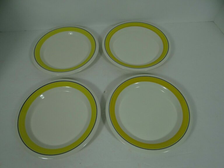 Read more about the article Arabia of Finland Bread Butter Plates Set of 4 Faenza Yellow