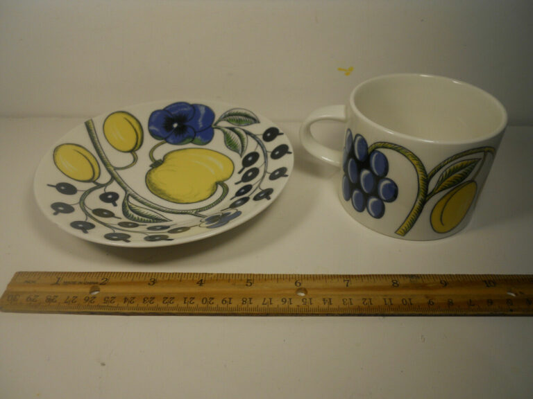 Read more about the article Birger Kaipiainen Paratiisi Blue Yellow  Cup and Saucer Finland Arabia Iittala