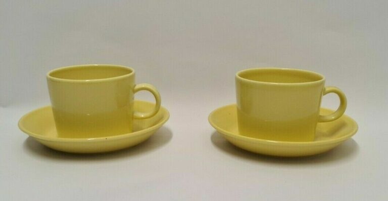 Read more about the article Kaj Franck Teema Yellow Coffee Cups and Saucers  Arabia Finland