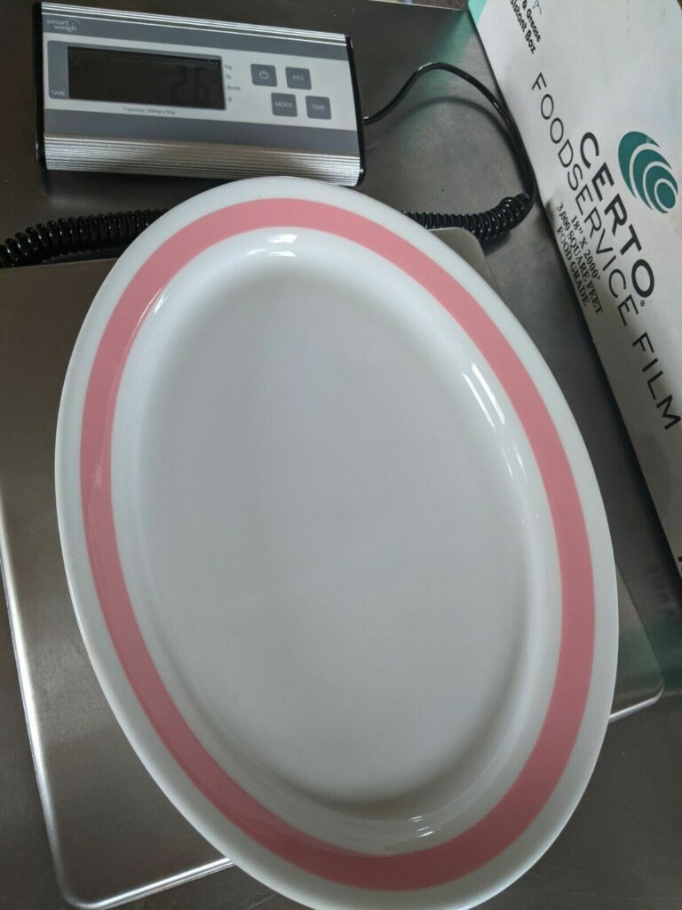 Read more about the article HTF Finland Arabia “Ribbons” pink serving Platter
