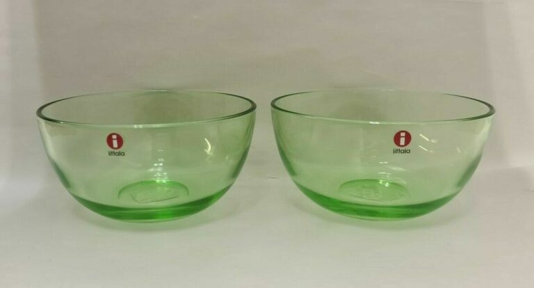 Read more about the article Kaj Franck Teema Apple Green Glass Bowls Brand New Iittala Arabia Finland