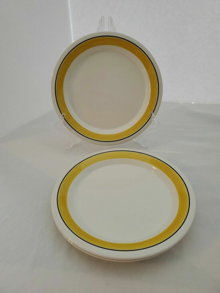 Read more about the article Arabia of Finland Faenza Yellow with Black Stripe Salad Plate 7 3/4″ – Set of 3