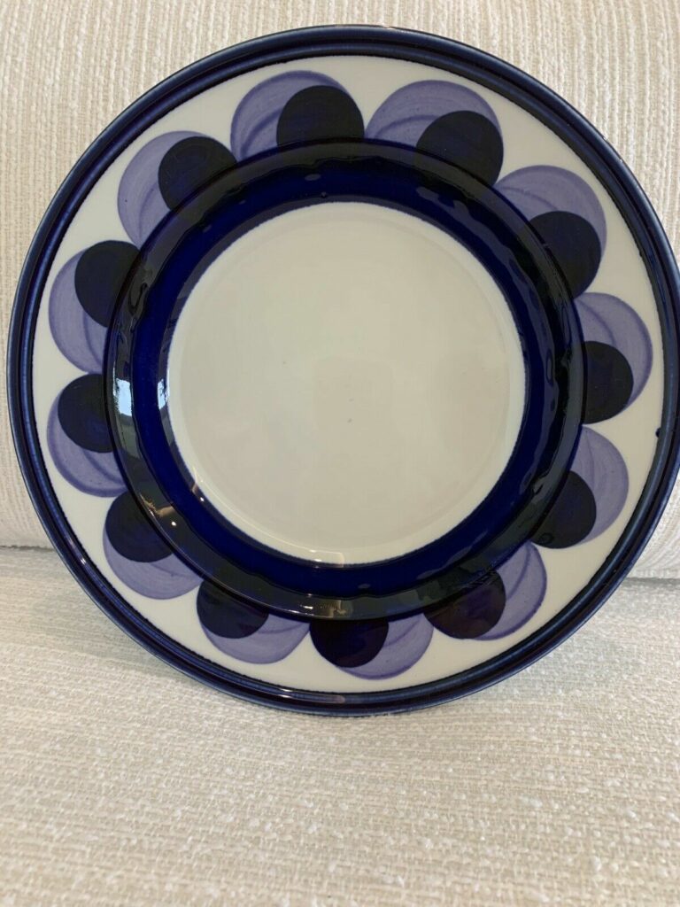 Read more about the article arabia finland paju dinner plate