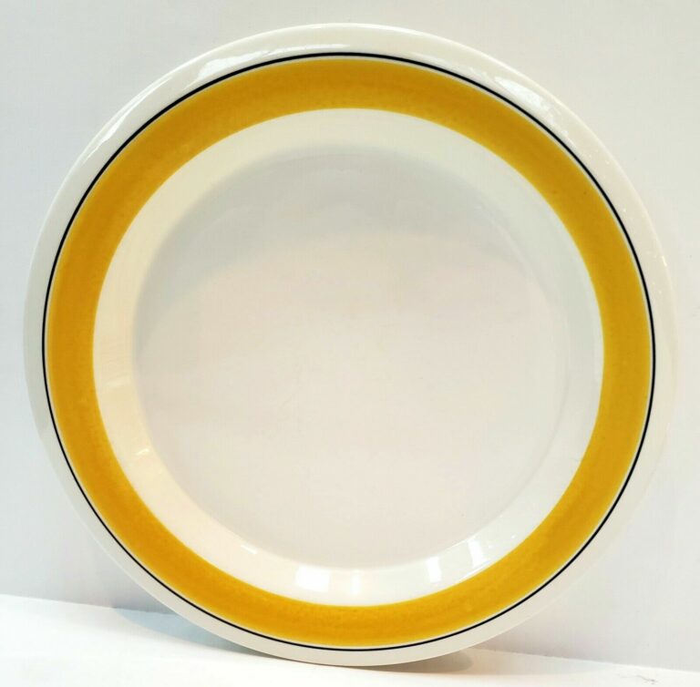 Read more about the article Arabia of Finland Faenza Yellow with Black Stripe Dinner Plate 10″