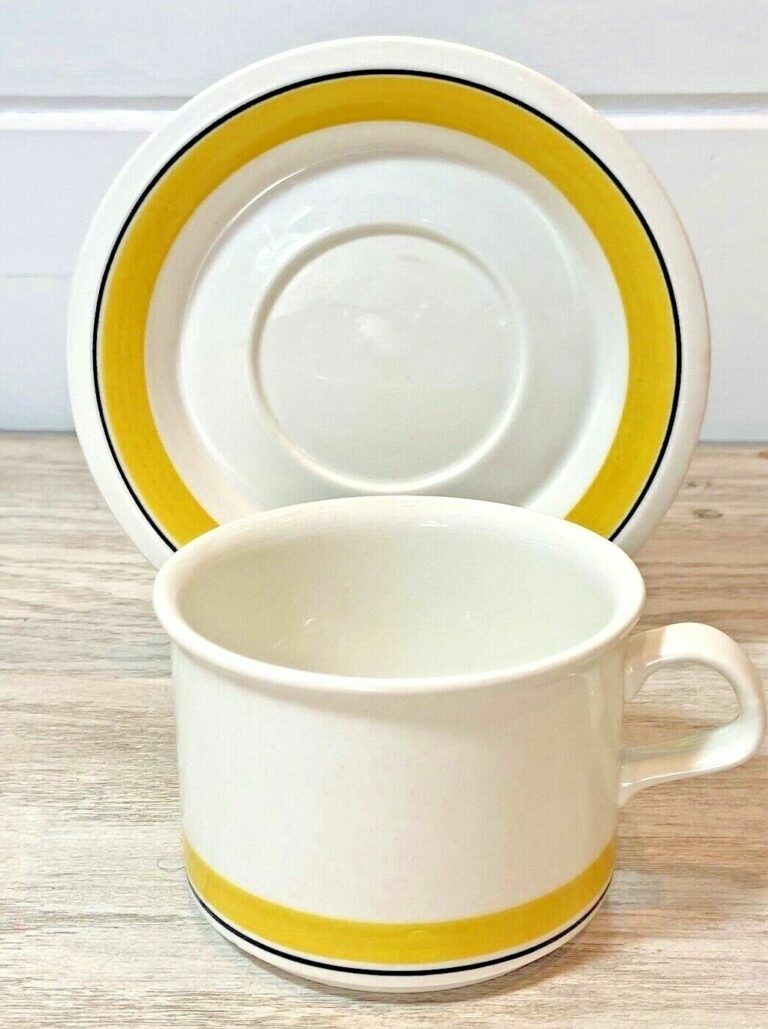 Read more about the article Arabia Finland Faenza Yellow and Black Stripe Vintage Coffee Cup and Saucer Set