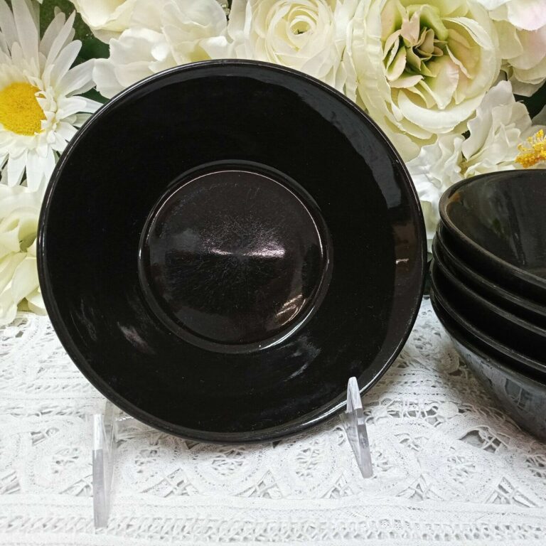 Read more about the article ❤  Arabia Finland BLACK TEEMA Kaj Franck Cereal Bowl 5 7/8 Inches