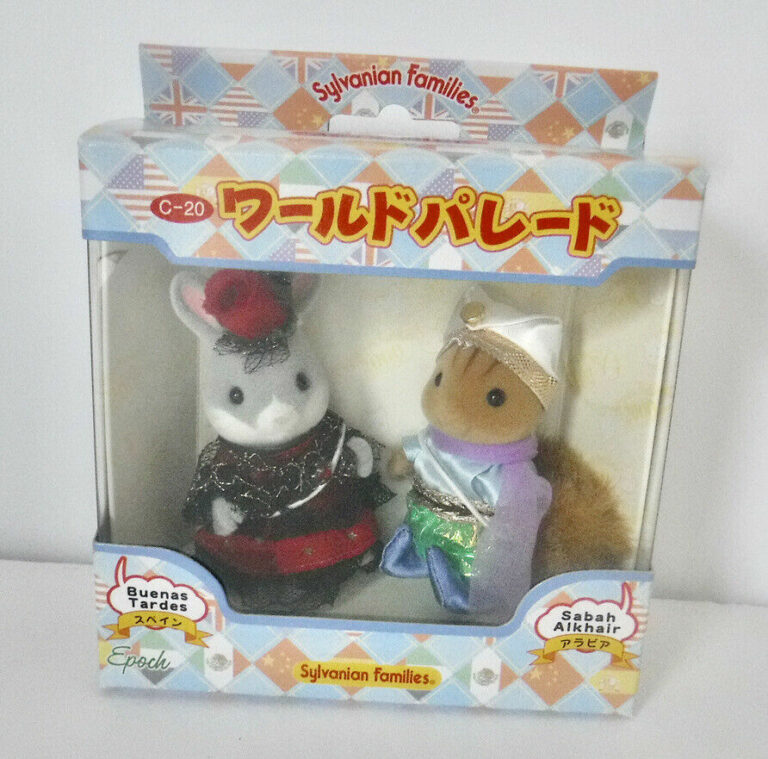 Read more about the article Sylvanian Families / Calico Critters World Parade Series ~ Arabia and Spain ~ Rare