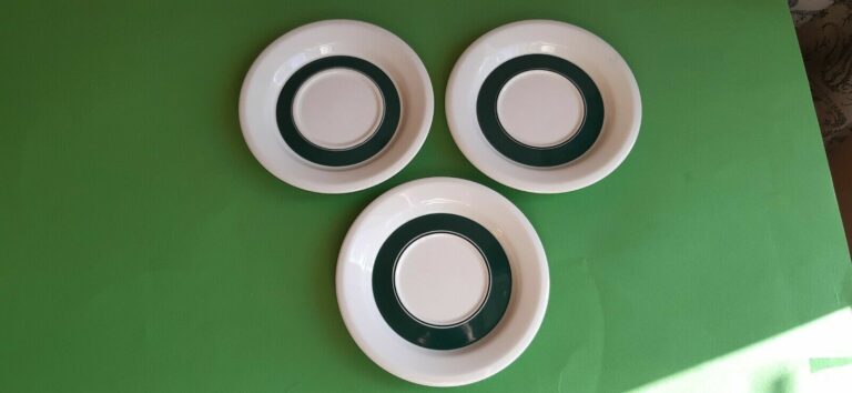 Read more about the article Lot of 3 ARABIA Finland Kirsikka saucer