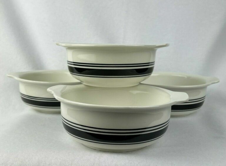 Read more about the article (4) Arabia of Finland Faenza Black Stripe Vintage 70s Lugged Cereal Bowls 6 3/8″