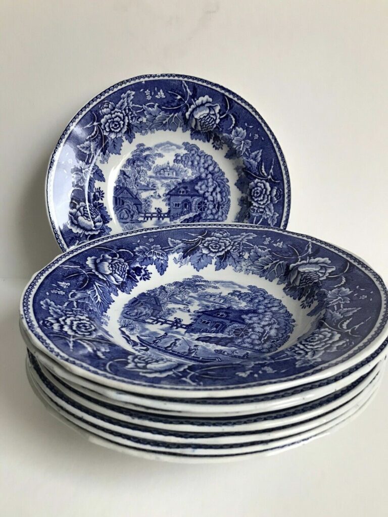 Read more about the article Set of 8 Arabia of Finland LANDSCAPE BLUE Suomi 9 1/8″ Rimmed Soup Bowls MILL