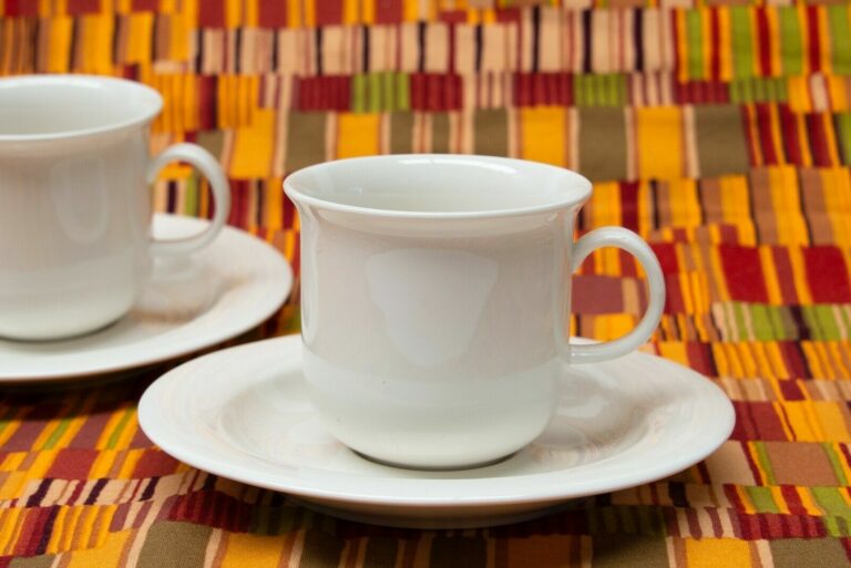 Read more about the article Arabia Finland Arctica Cup and Saucer Duos x 2   Inkeri Leivo