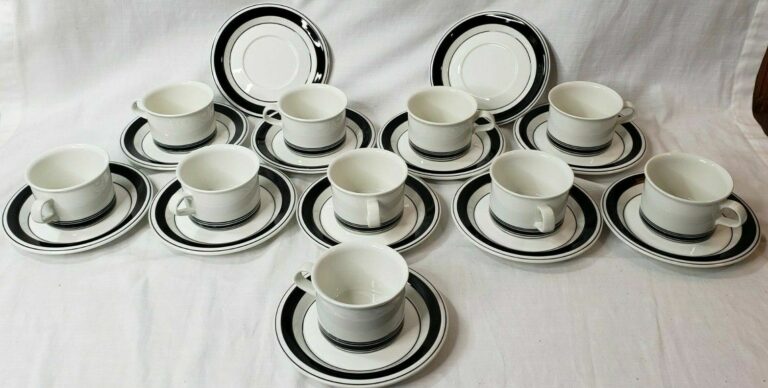 Read more about the article Vintage 70s Arabia of Finland: 10x Faenza Black Stripe Coffee Cup and Saucer Sets