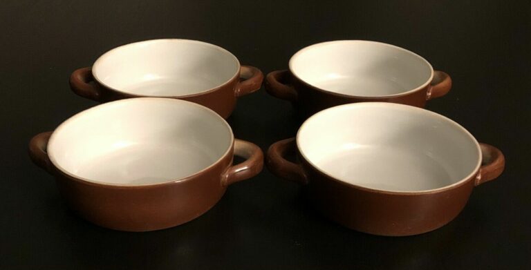 Read more about the article Set Of 4 Arabia of Finland Brown 4-1/2” Cereal Bowl Rare