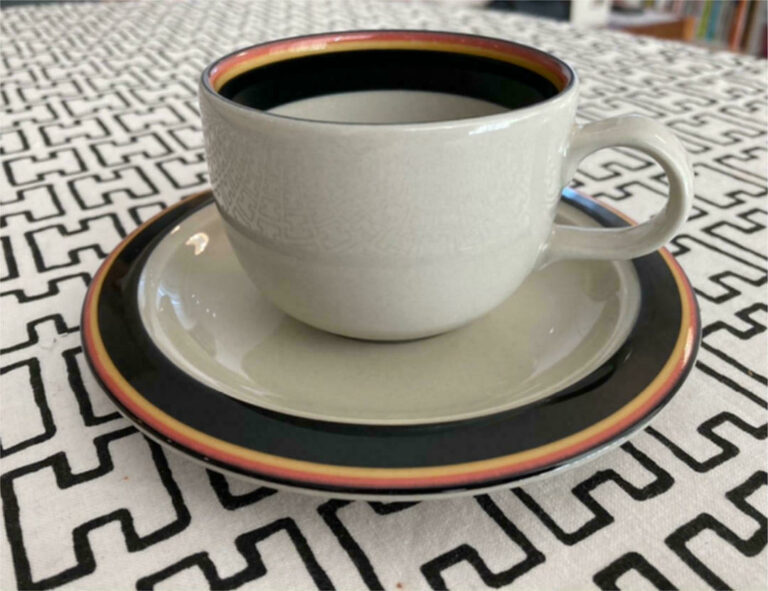 Read more about the article Arabia Reimari Cup Saucer