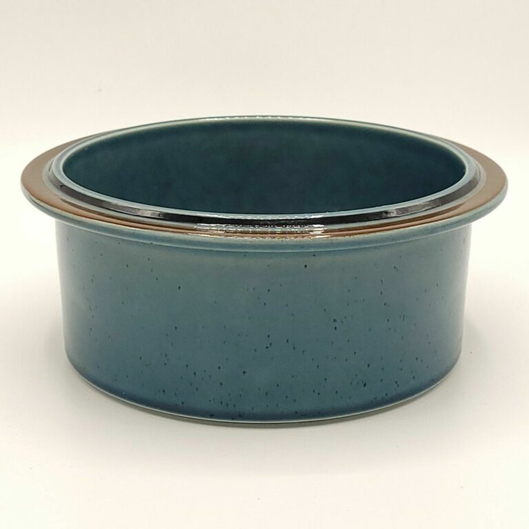 Read more about the article Arabia Finland Meri Blue Round 9″ Serving Bowl Dish Casserole Mid Century Modern
