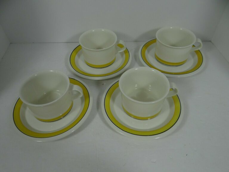 Read more about the article Arabia of Finland Faenza Yellow Cups Saucers Set of 4