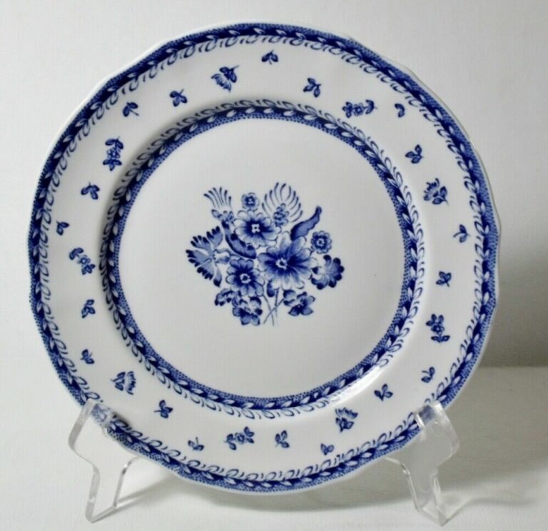 Read more about the article ARABIA Finland FINN FLOWER BLUE 7-3/4″ Salad Plate