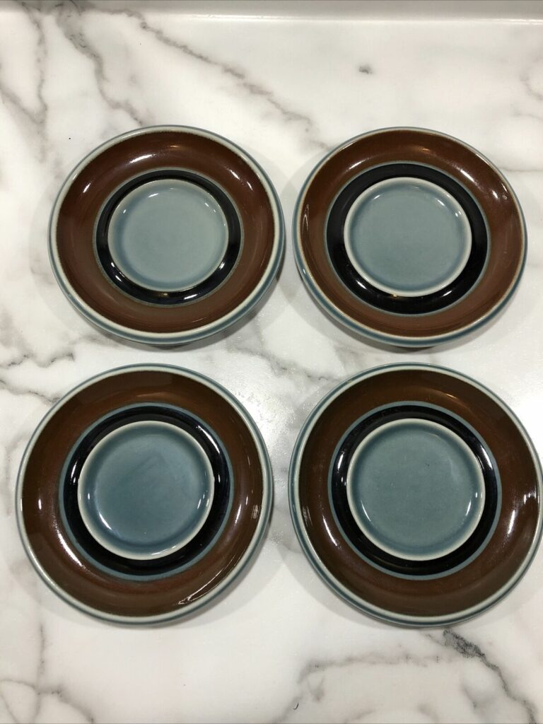 Read more about the article Lot of 4 Arabia Finland Meri 5 Inch Plate Blue Brown *See Photos and Read
