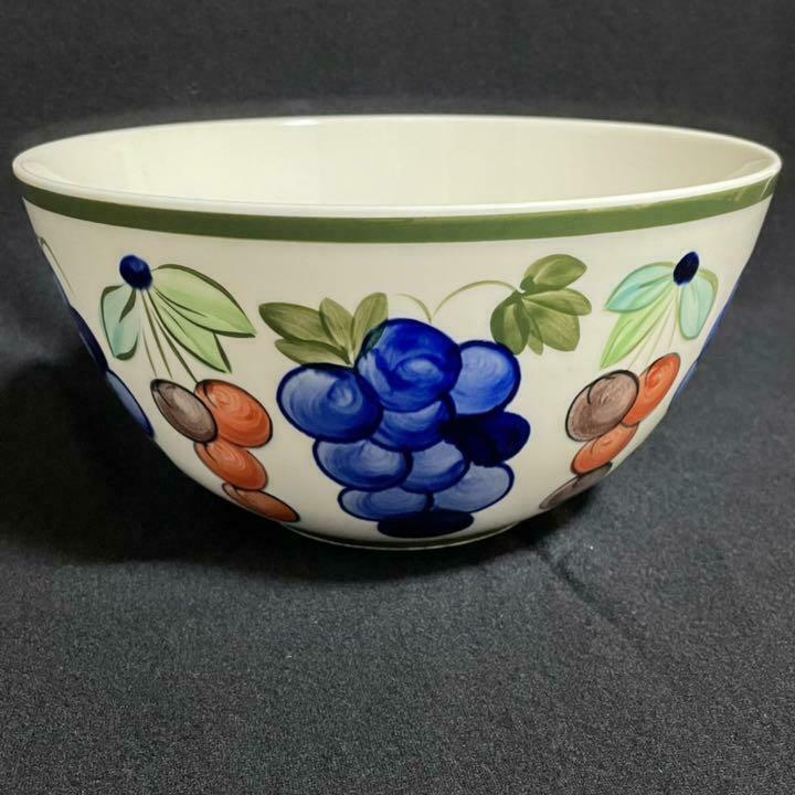 Read more about the article Rare Arabian Arabia Palermo Salad Bowl Large