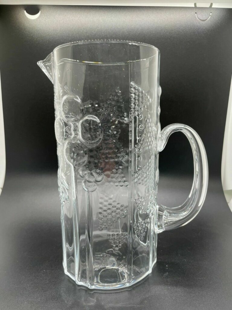 Read more about the article Flora Crystal Iittala Nuutajarva Arabia Finland 9 1/2″ h glass pitcher jug