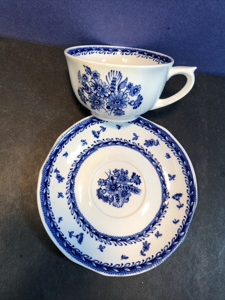 Read more about the article Arabia Of Finland Finn Flower Blue and White Coffee Tea Cup and Saucer 1960s