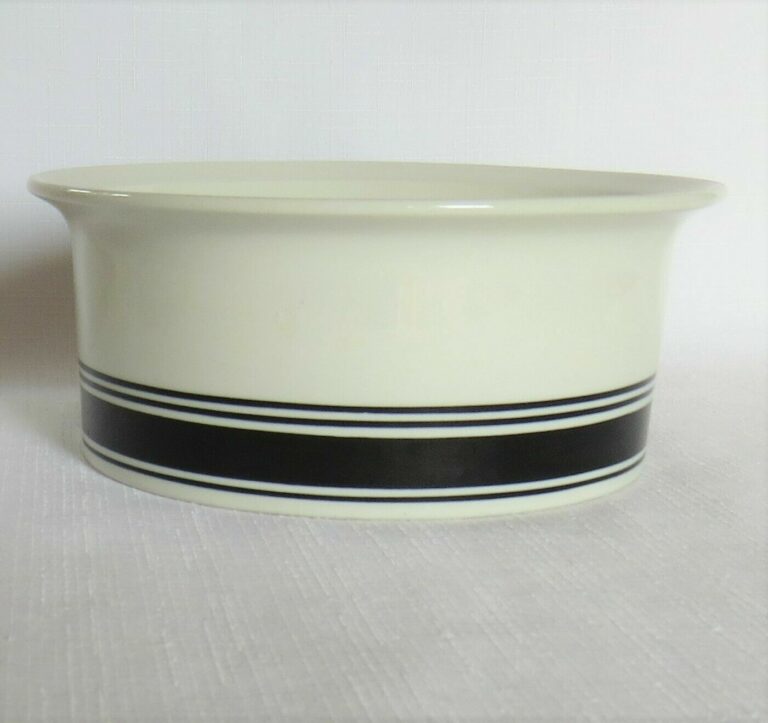 Read more about the article MCM Vintage Arabia Finland FAENZA BLACK Bands White Vegetable Serving Bowl 7×3″