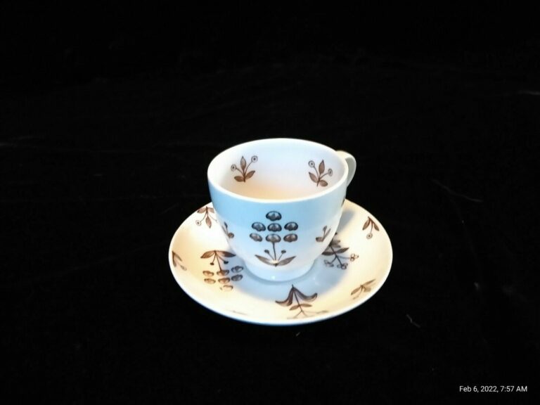 Read more about the article Arabia Finland Tapestry Brown and White Demitasse Espresso Cup and Saucer
