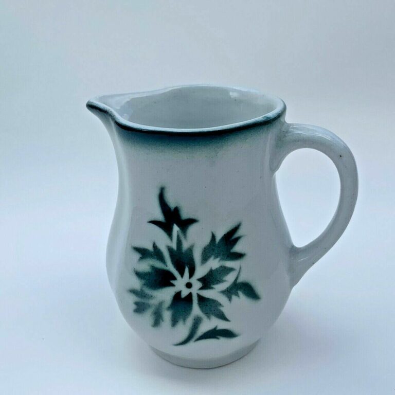 Read more about the article Creamer Vintage Arabia Green Thistle on White Ceramic 4”