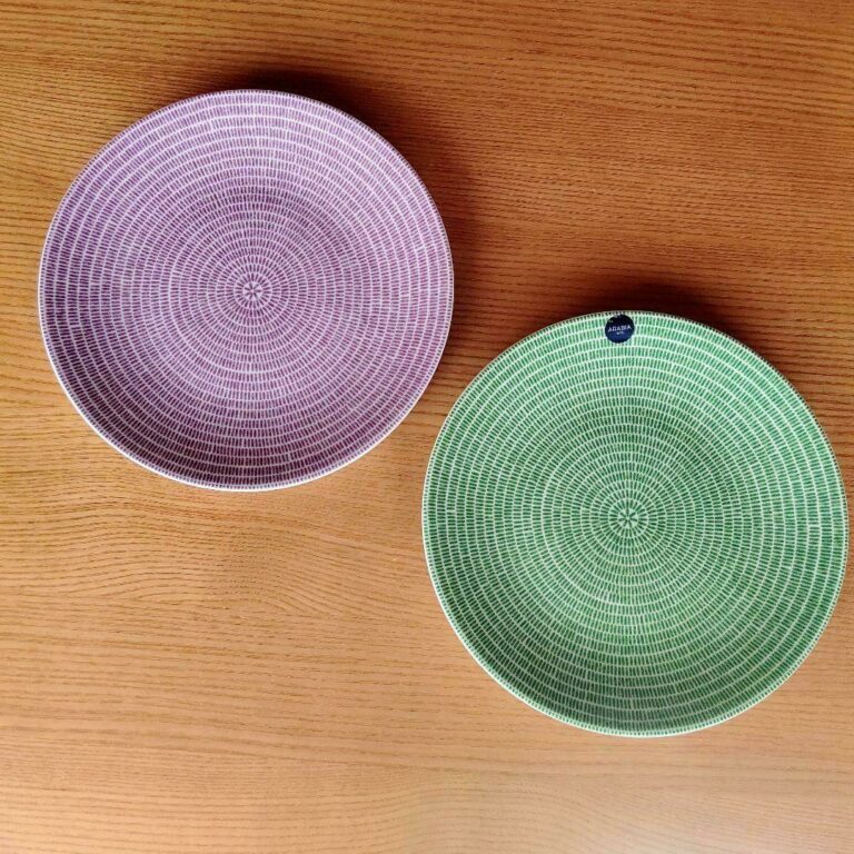 Read more about the article 24H Avec 20Cm Plate Purple Green Pair Arabian