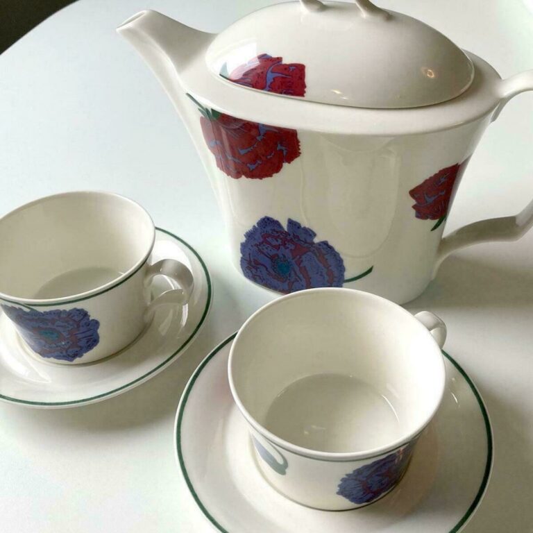 Read more about the article Arabian Vtage Tableware Illusia Ilyuzia Pot Cup Saucer