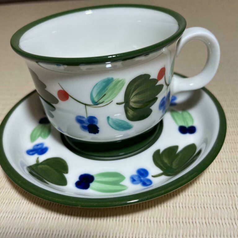 Read more about the article Arabia Vintage Palermo Tea Cup Sauser Set without Box Coffee Finland
