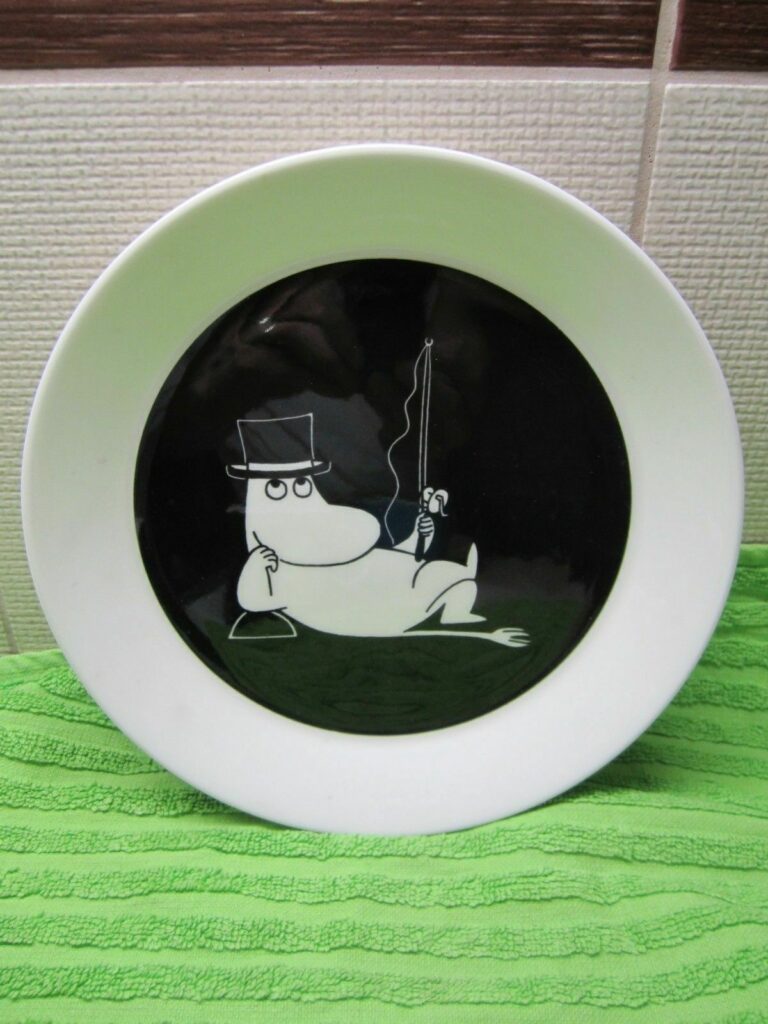 Read more about the article Moomin Plate 19cm Moominpappa / Muumipappa *NEW