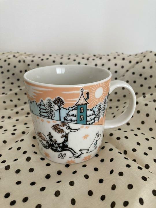 Read more about the article Arabia Moomin Valley Park Japan Limited Exclusive Moomin mug Cup in stock