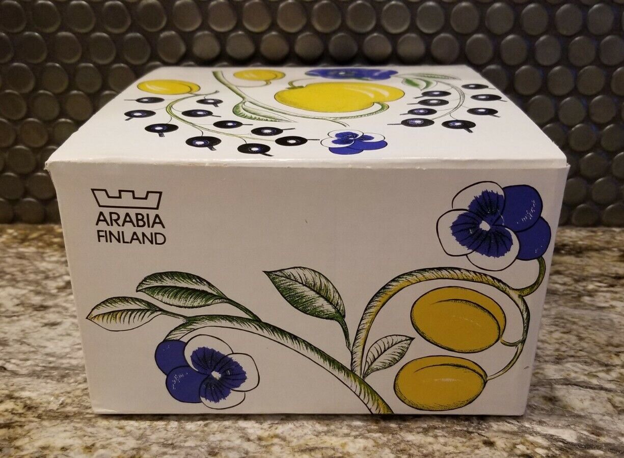 Read more about the article Arabia Finland PARATIISI 2 Cups and 2 Saucers *NEW in box-Multiple Sets Avail.