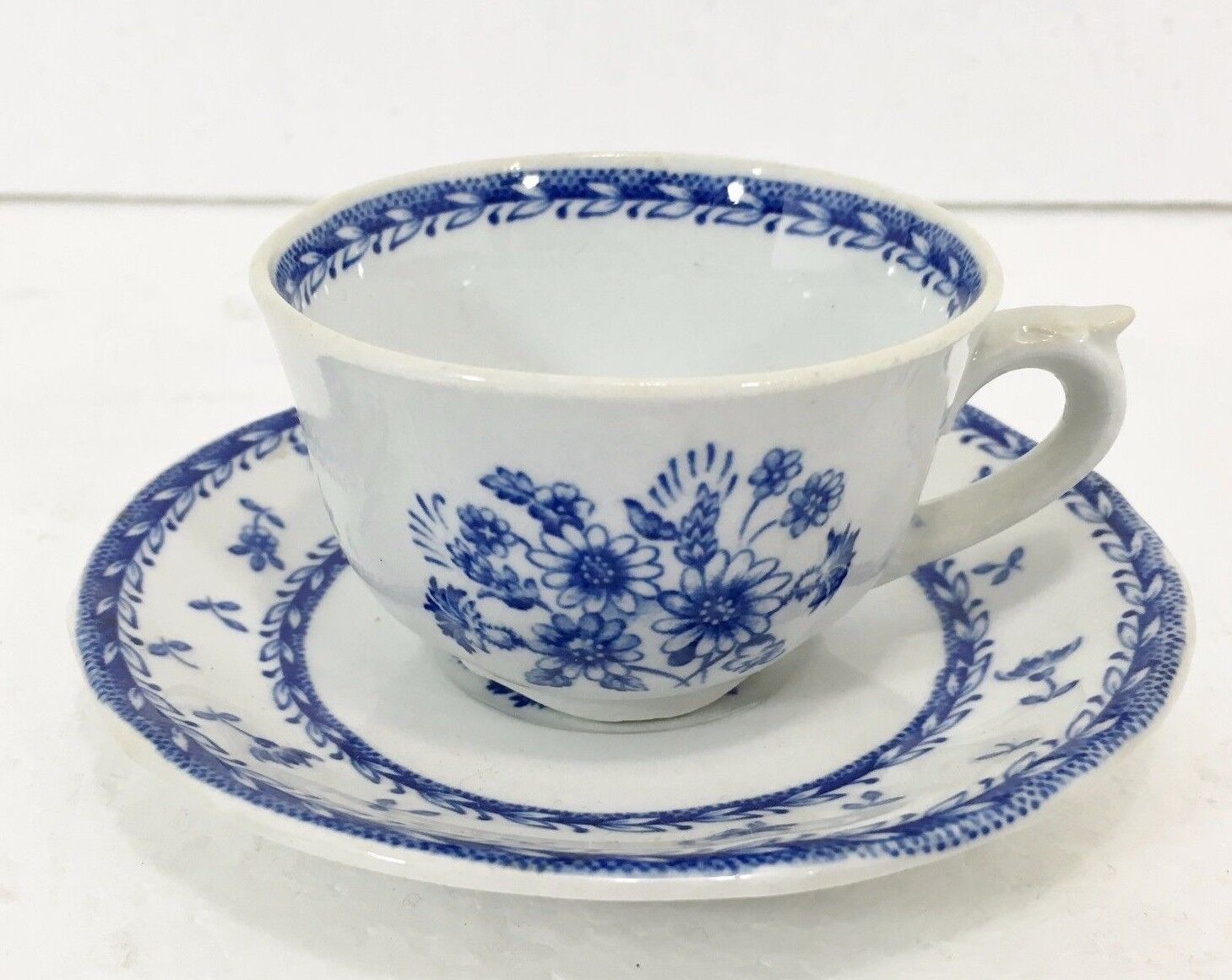 Read more about the article Arabia Finlandia Finn Flower Blue Demitasse Espresso Cup and Saucer 2 oz Finland