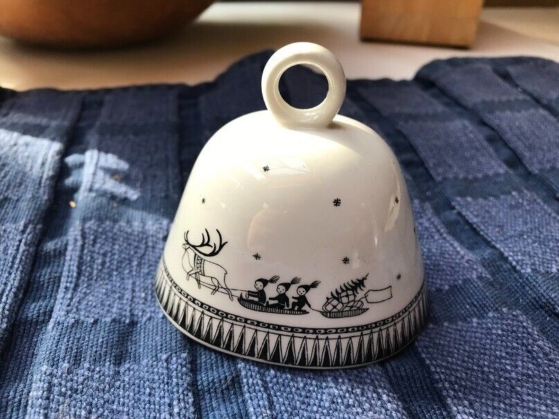 Read more about the article Arabia Finland Vintage Christmas Bell Ornament – Rare