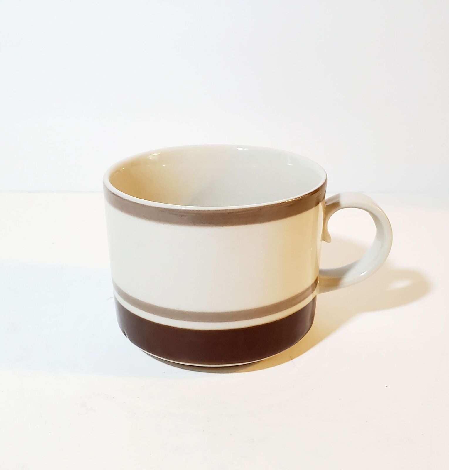 Read more about the article Arabia Finland Pertti REPLACEMENT Coffee Mug Vintage 2-Tone Brown Cream