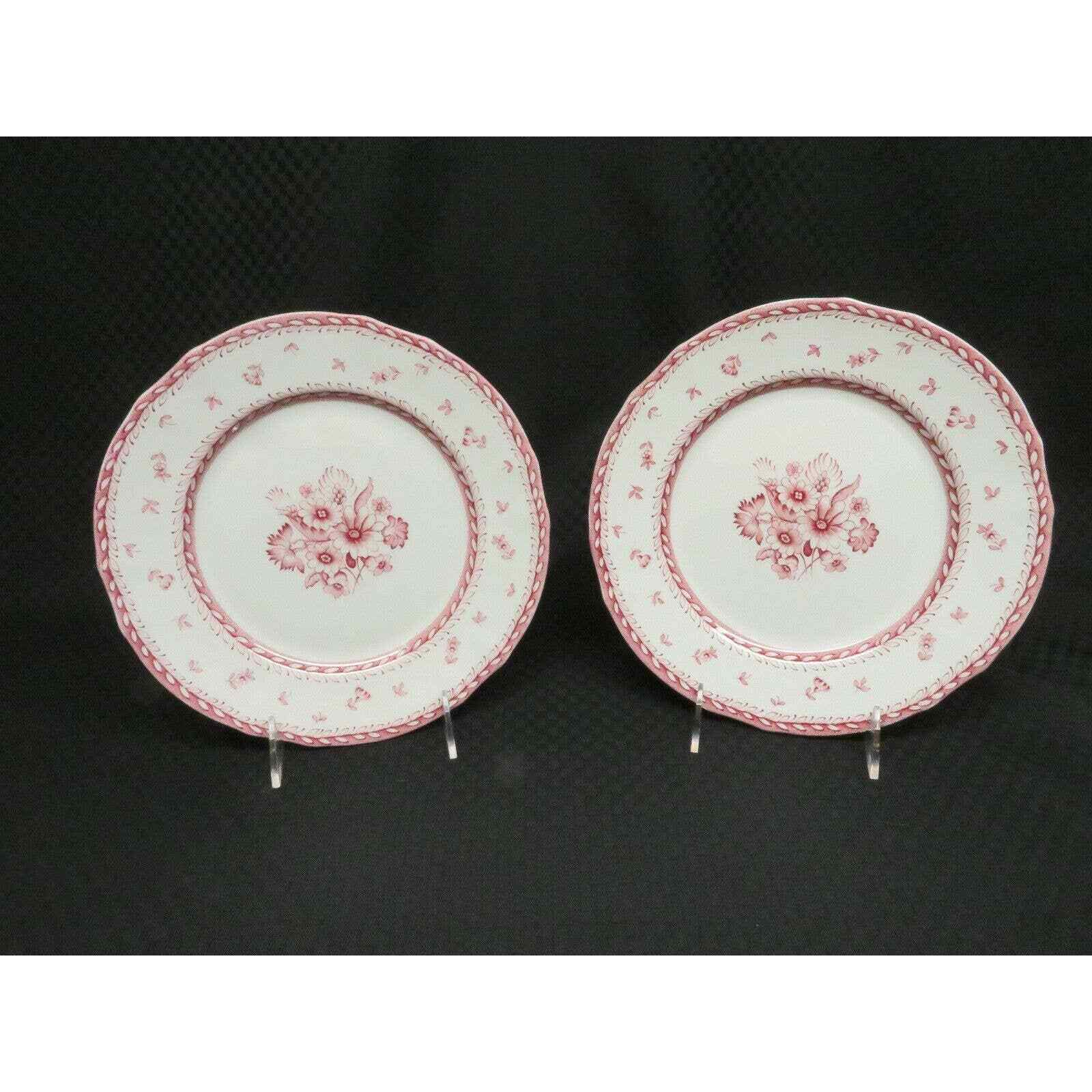 Read more about the article Pair of 2 Vintage Arabia of Finland FINN FLOWER RED Floral 9.25″ Luncheon Plates