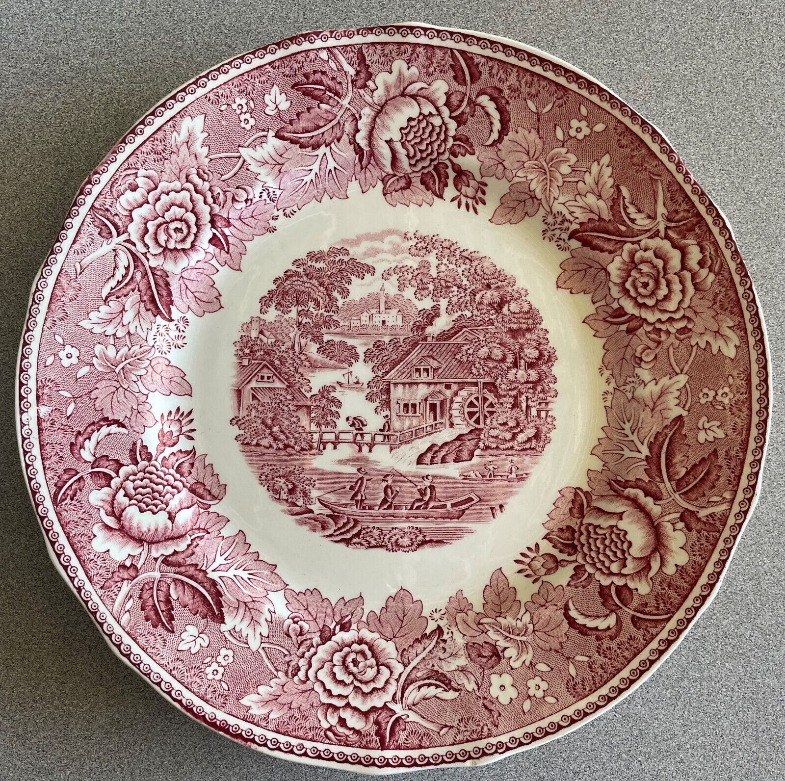 Read more about the article Arabia of Finland – Landscape Red – Dinner Plate – 10 1/2″