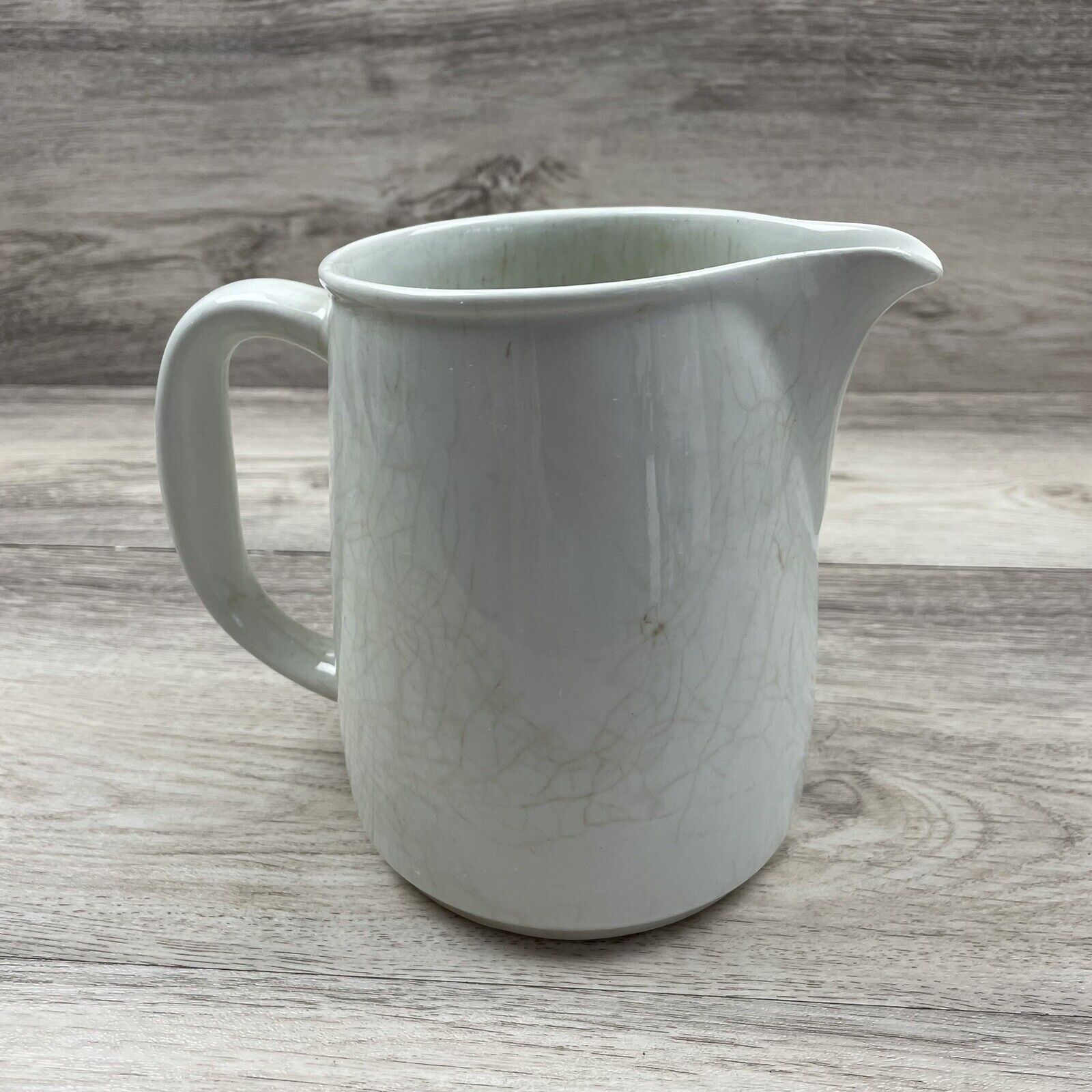 Read more about the article Arabia of Finland Teema Pattern 24 Ounce Pitcher White 6 1/4” Tall