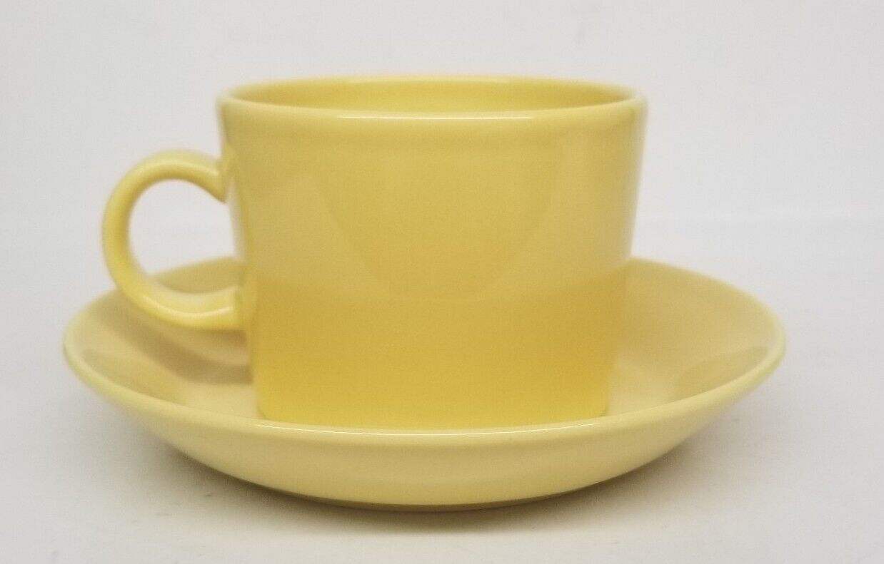 Read more about the article Kaj Franck Arabia Finland “TEEMA” Yellow Cup and Saucer – 4 Available – NICE!