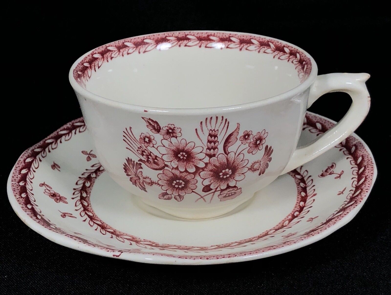 Read more about the article 1 Set VTG Arabia of Finland Finn Red Floral Cup and Saucer Flowers