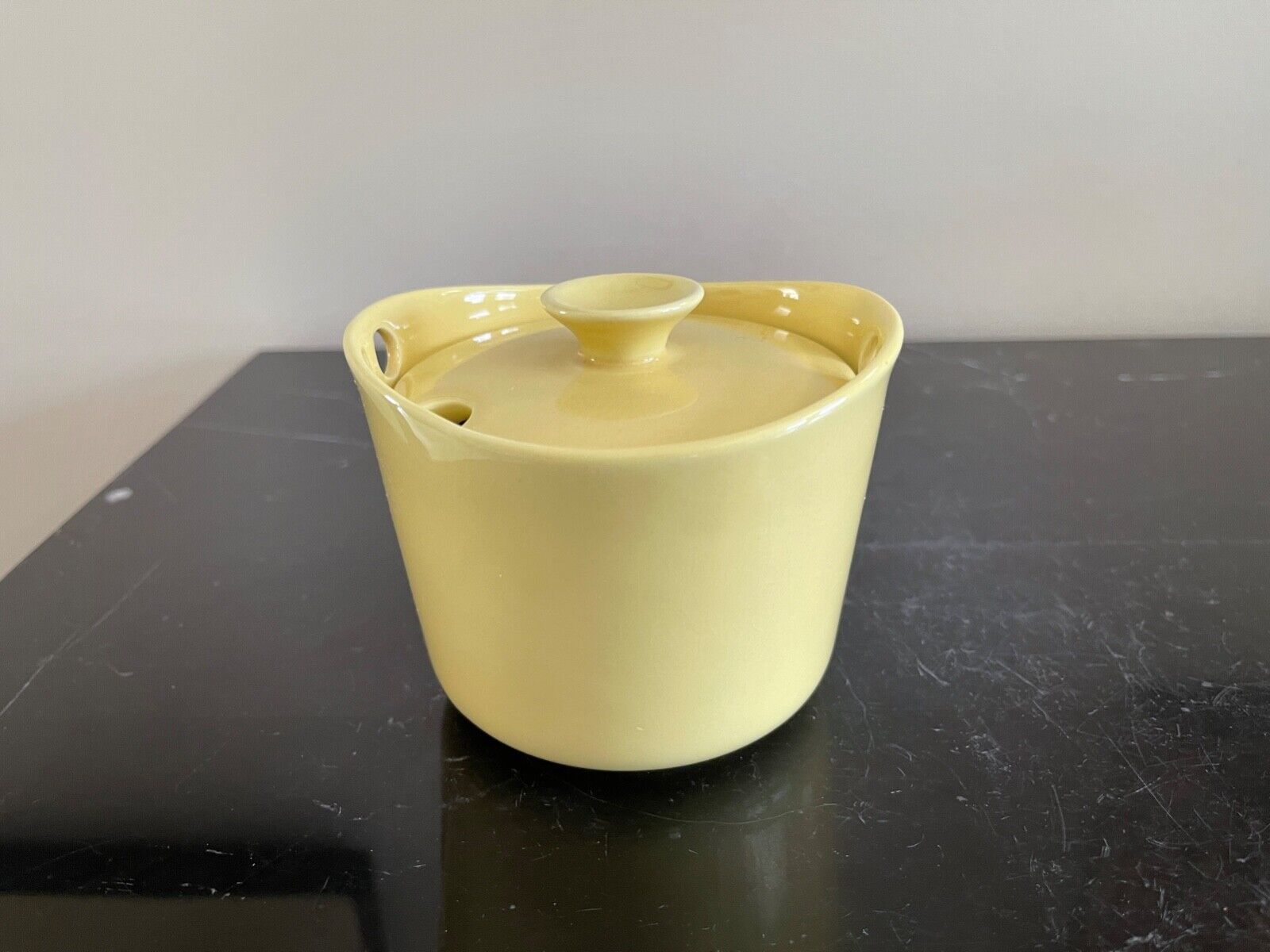 Read more about the article Arabia Pottery Finland Teema Yellow Kaj Frank Lidded Jam Dish or Sugar Bowl