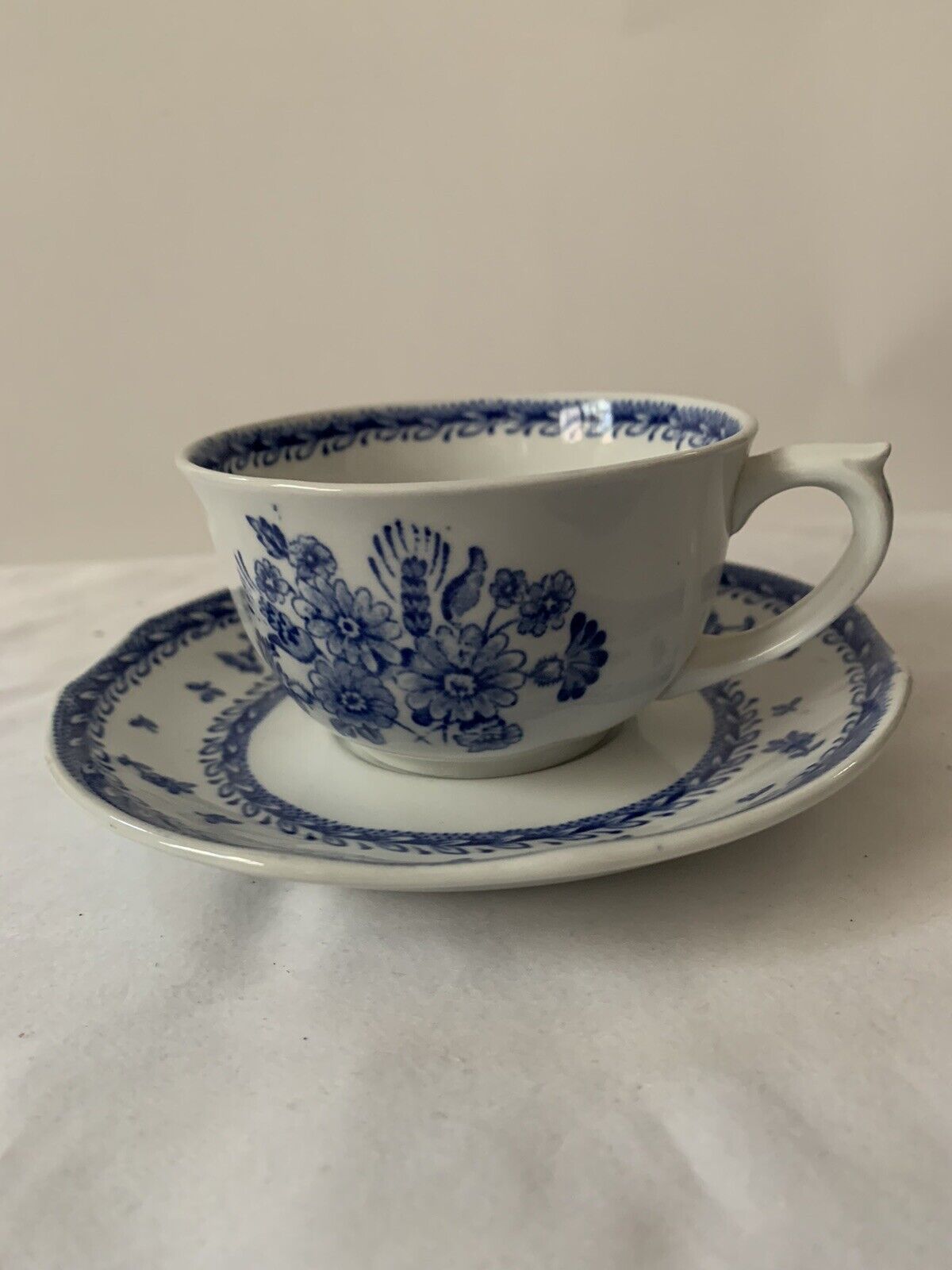 Read more about the article Vintage Arabia Finland Old Blue Finn Flower Flat Cup and Saucer Set