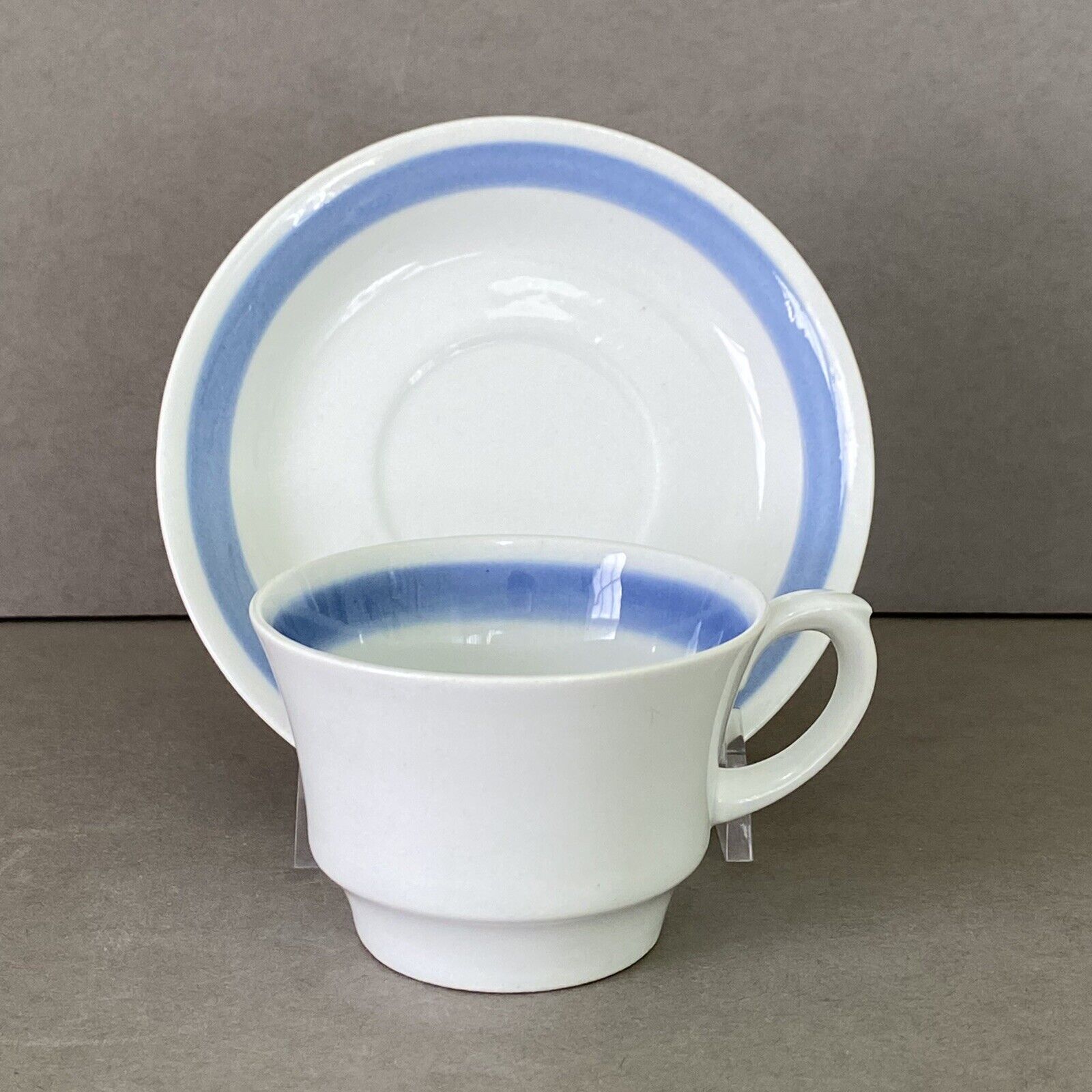 Read more about the article Arabia Finland Blue Ribbons Flat Demitasse / Espresso Cup and Saucer – 1932-49