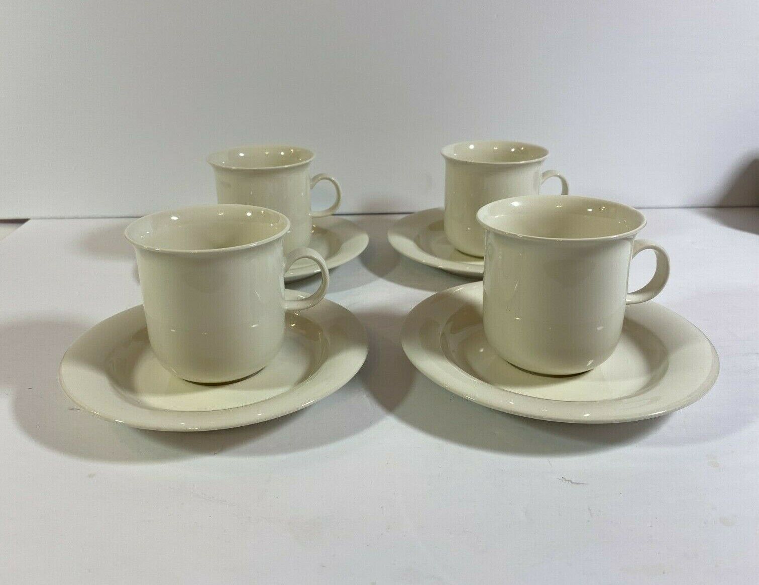 Read more about the article Arabia Finland Arctica White  4 Cup / Saucer Sets  2 3/4″             k33