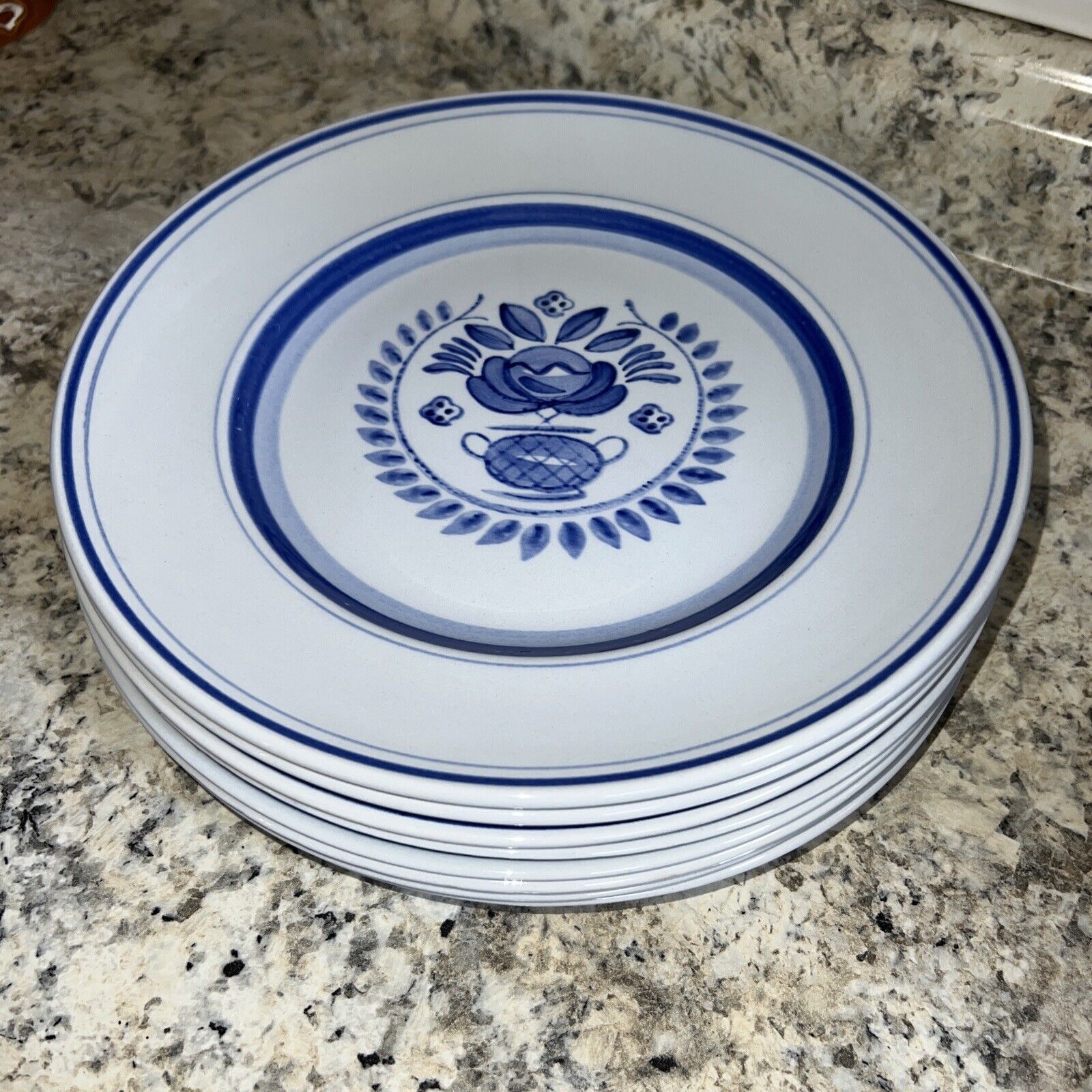 Read more about the article Vintage Arabia Finland Set Of 8 Blue Rose Dinner Plates Flower 10 1/4″ EXC