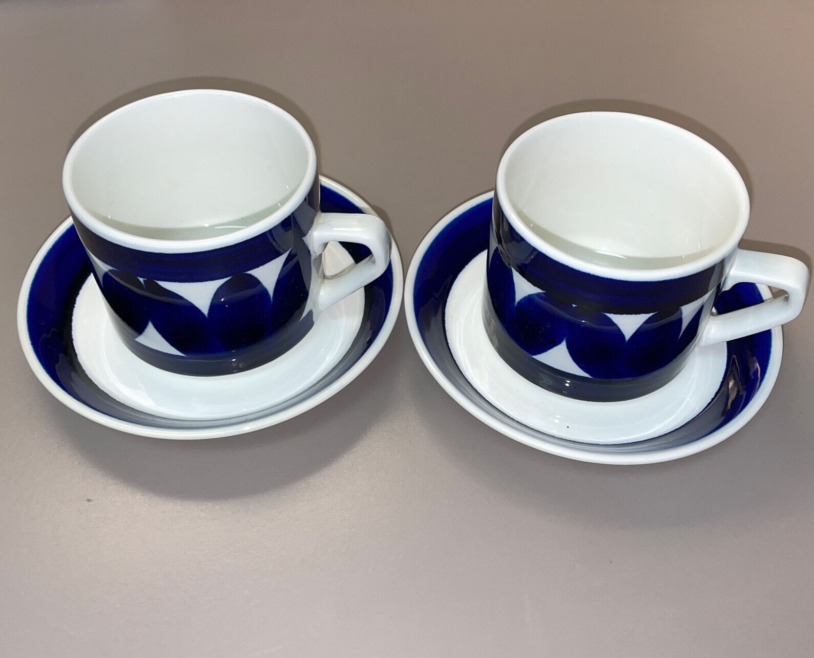Read more about the article Arabia Of Finland Vintage Sotka Coffee Cup And Saucer Blue White Pattern